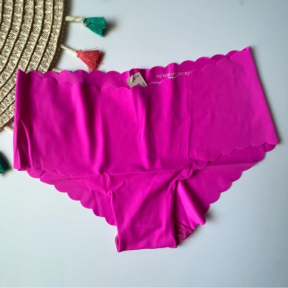 Victoria's Secret No Show Hiphugger Panty Electric Pink XL NEW - Picture 1 of 5